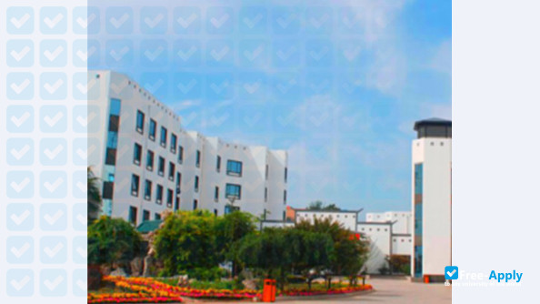 Shijiazhuang Posts and Telecommunications Technical College photo #6