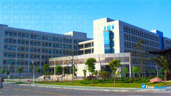 Zhongnan University of Economics and Law photo #8