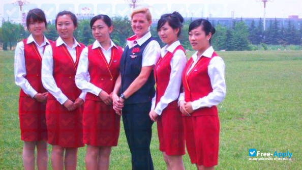 Foto de la Linyi University #2