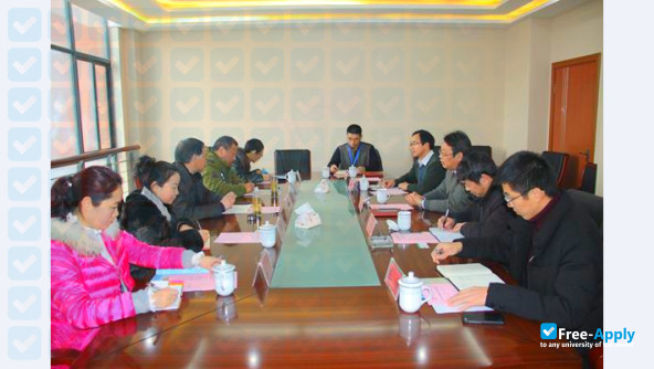 Foto de la Hubei Three Gorges Polytechnic #1