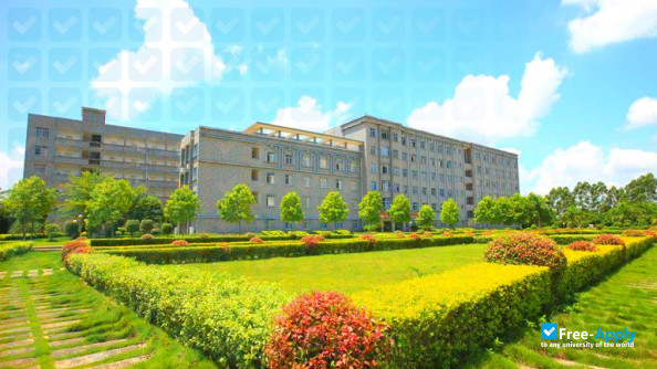 Guangxi Vocational & Technical College of Communications фотография №3
