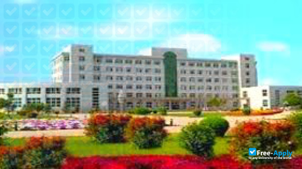 Foto de la Shenyang Medical College #3