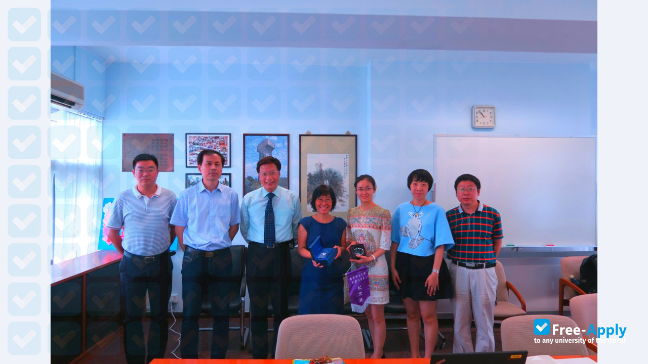 Shandong Youth University for Political Science photo #2