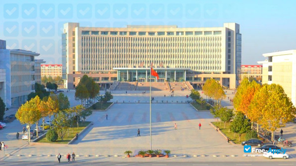 Foto de la Henan University of Technology #6