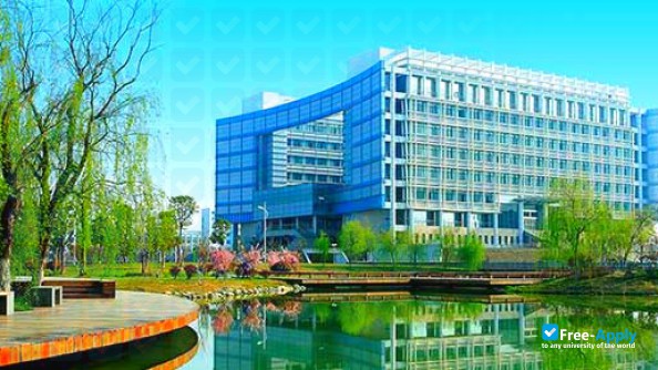 Anhui University of Finance & Economics фотография №2