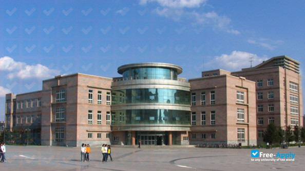 Liaoning Shihua University photo #2