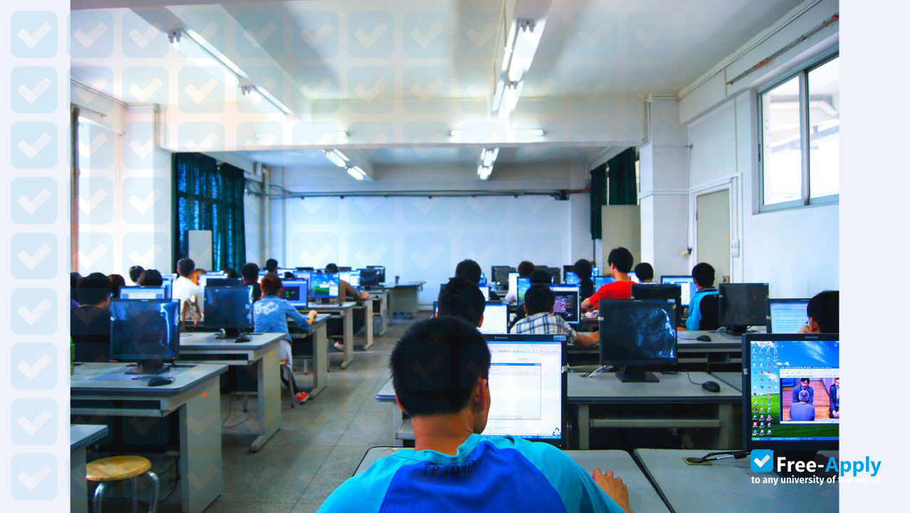 Photo de l’Foshan University #5