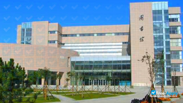 Dalian University Of Foreign Languages photo #8
