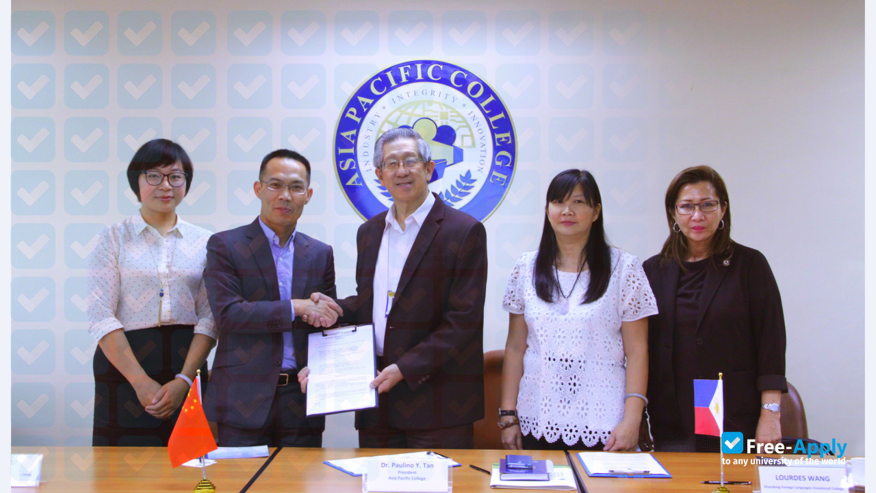 Shandong Foreign Languages Vocational College photo #8