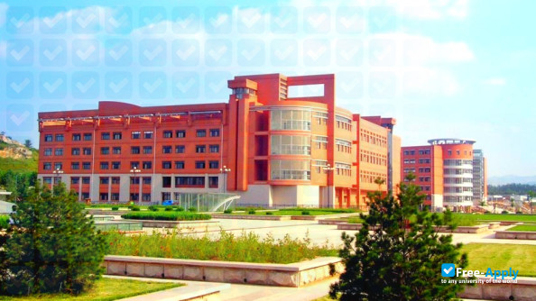 Shandong Jianzhu University photo #4