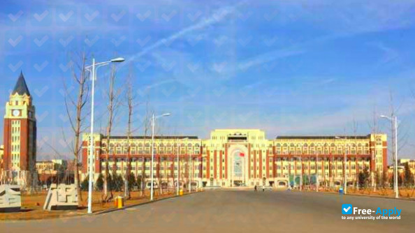 Foto de la Tangshan Polytechnic College #5