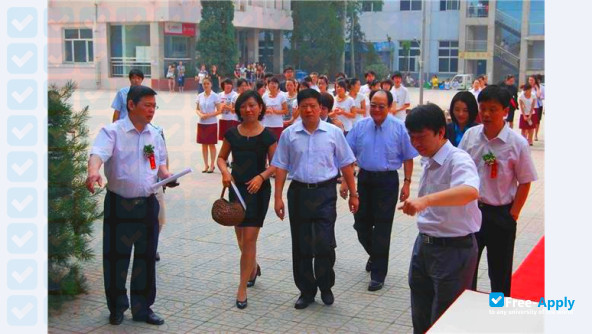 Taiyuan Tourism College фотография №3