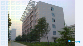 Zhengzhou Shuqing Medical College миниатюра №4