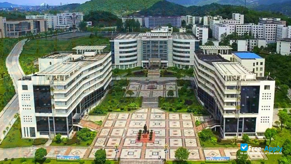 Pingxiang University фотография №5
