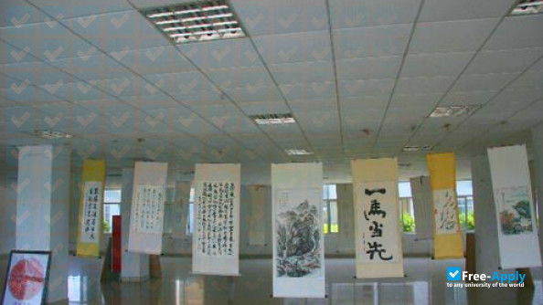 Jiaxing Vocational Technical College фотография №2