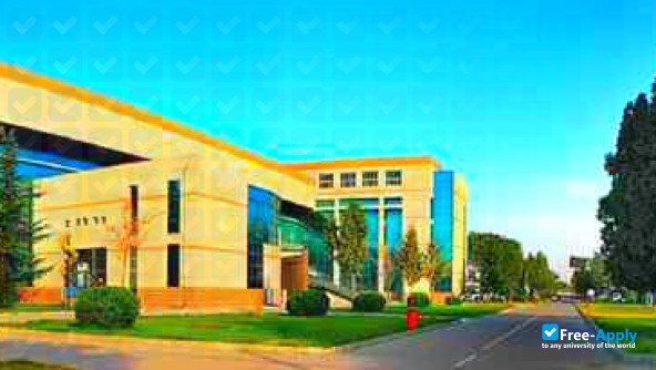 Xingtai Polytechnic College photo #2