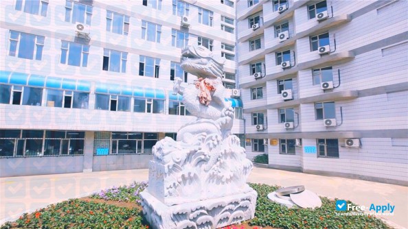 Photo de l’Jilin Province Economic Management Cadre College #2