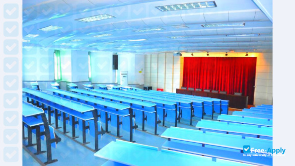 Foto de la Xi'an Railway Vocational & Technical Institute #5