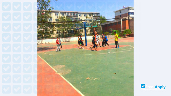 Photo de l’Hebei Youth Cadres Administrative College #5