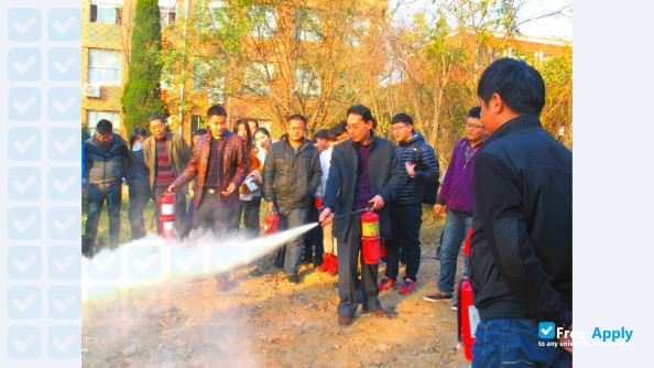 Foto de la Hebei Youth Cadres Administrative College