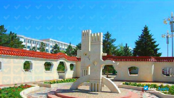 Baicheng Medical College photo #8