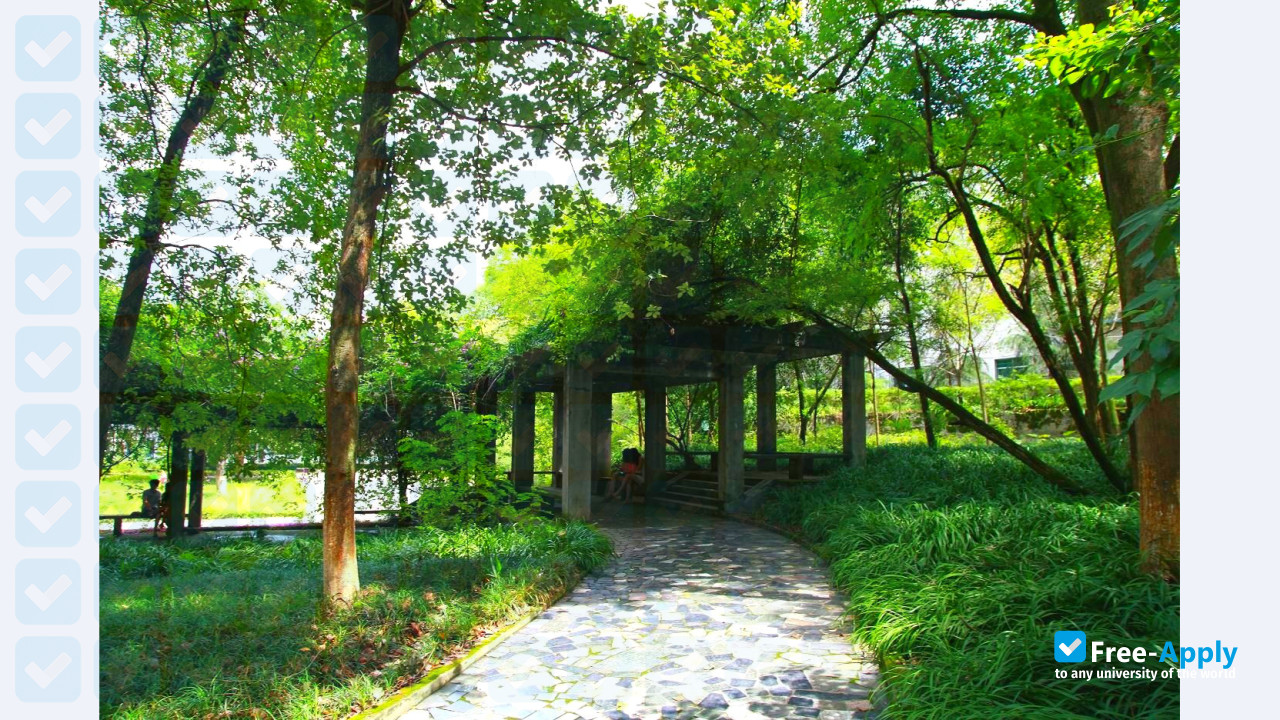 Chongqing College of Humanities, Science & Technology photo #8