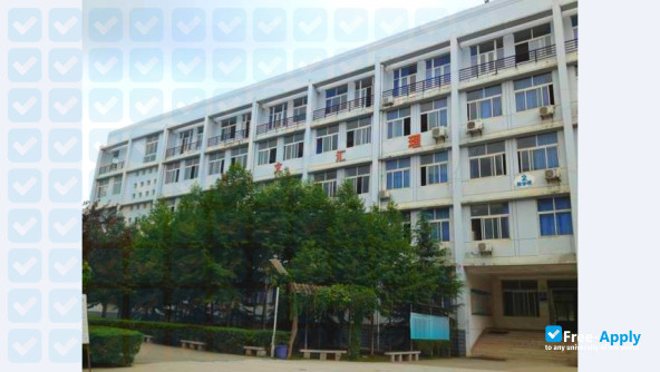 Foto de la College of Arts & Science Jianghan University #5