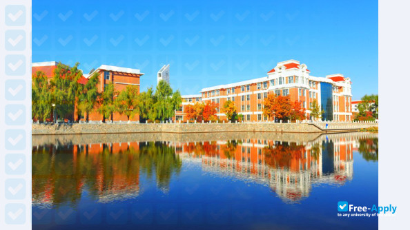 Jilin Huaqiao University of Foreign Languages фотография №17