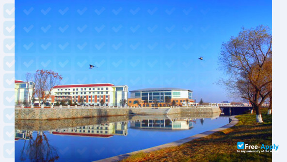 Jilin Huaqiao University of Foreign Languages фотография №14