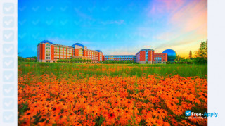Jilin Huaqiao University of Foreign Languages thumbnail #6