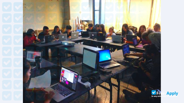 Foto de la Shanxi Academy of Arts #8