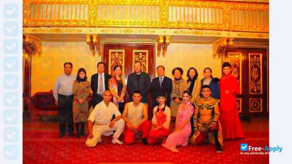 Foto de la Shanxi Academy of Arts #5
