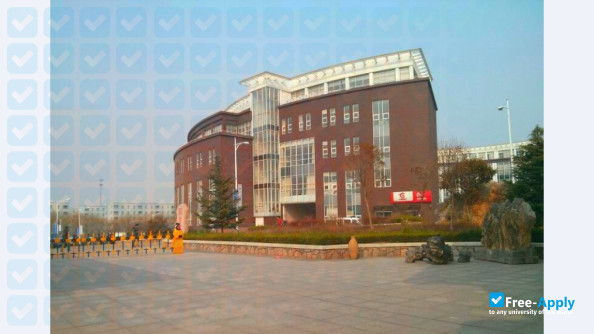 Qindao Technological University Qindao College photo #7