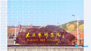 Dalian Art College vignette #9