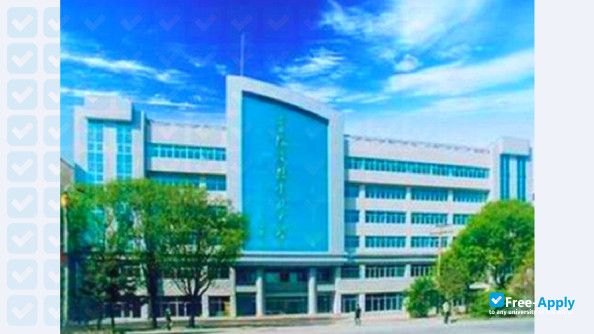 Qinghai Radio & Television University фотография №2