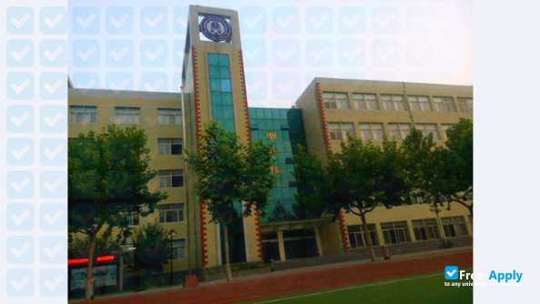 Foto de la Shijiazhuang Vocational College of Industry and Commerce #4