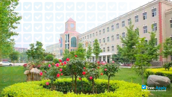 Foto de la Shijiazhuang Vocational College of Industry and Commerce #7