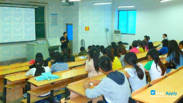 Kunshan Dengyun College of Science and Technology photo #4