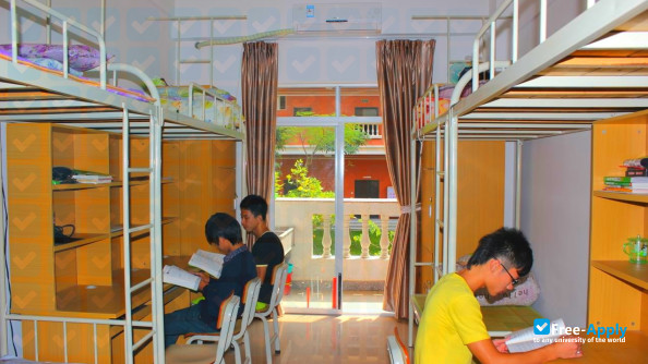 Quanzhou College of Technology photo #3