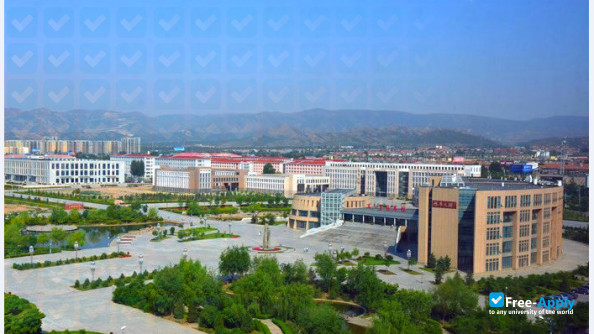 Inner Mongolia University of Finance & Economics фотография №2