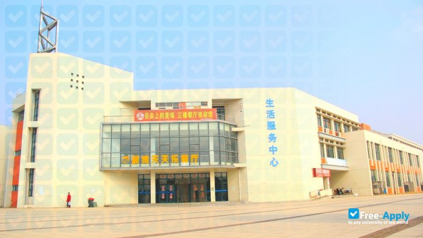 Anhui Broadcasting Movie and Television College фотография №4