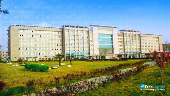 Xi'an High Tech University photo #3