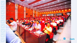 Miniatura de la Tianjin Coastal Polytechnic #4