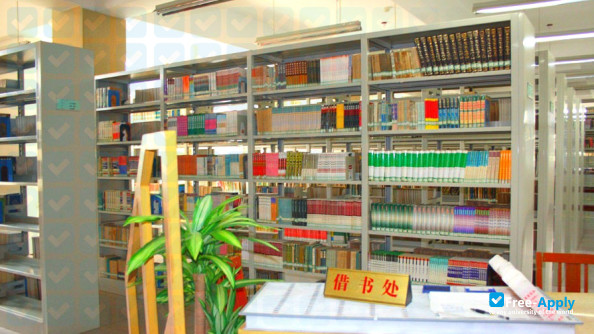 Foto de la Nanyang Medical College #4