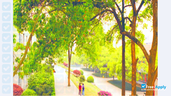 Photo de l’Hunan Railway Professional Technology College #8