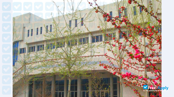Foto de la Shijiazhuang Vocational College of Science and Technology Engineering #7