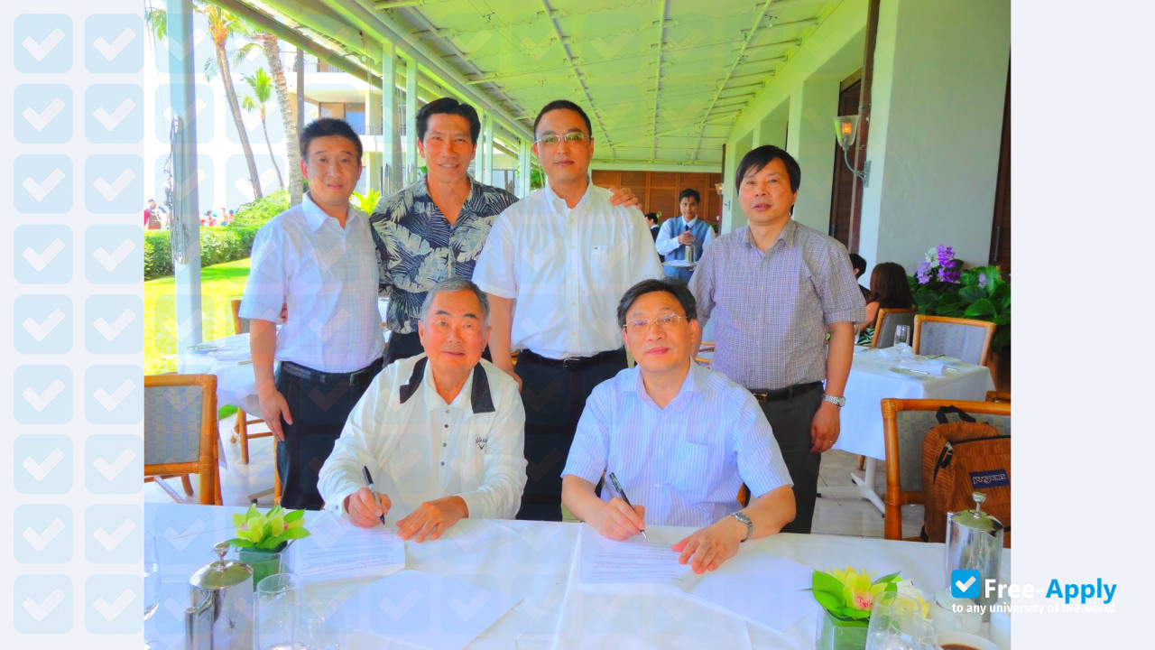 Zhejiang Ocean University photo #3
