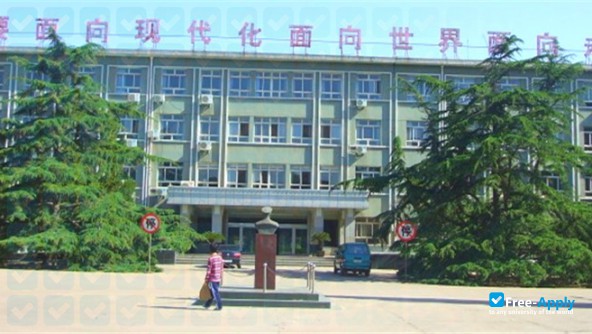 Foto de la Shijiazhuang Tiedao University Sifang College #1