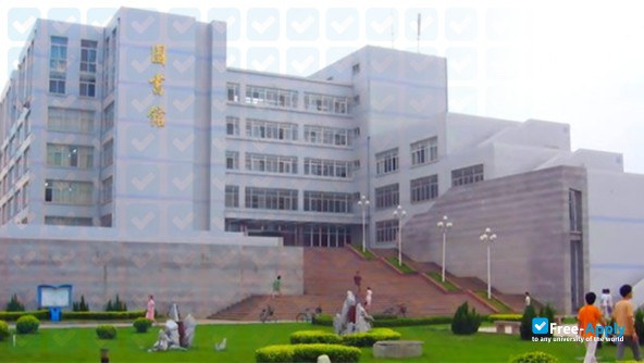 Chizhou Vocational & Technical College photo #2