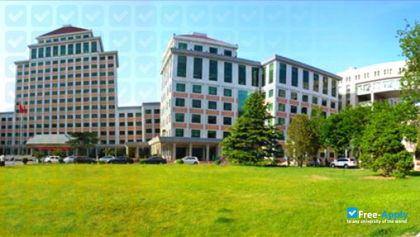 Foto de la Sichuan Business Vocational College #4